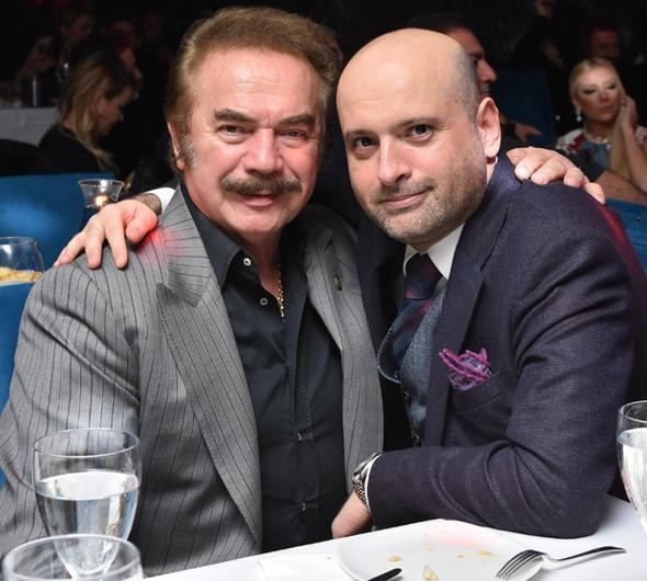 Müzik yapımcısı Polat Yağcı, yeni yaşını ünlü sanatçılarla kutladı Müzik yapımcısı Polat Yağcı, yeni yaşını ünlü sanatçılarla kutladı