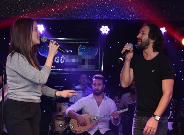 Müzik yapımcısı Polat Yağcı, yeni yaşını ünlü sanatçılarla kutladı