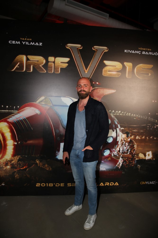 Arif V 216'ya okuma provası | Temiz Magazin