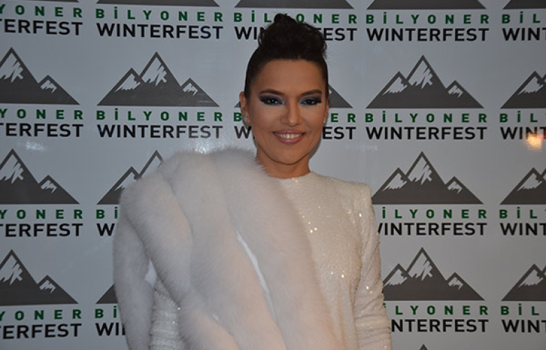 Demet Akalın pişti olmamak için Milano'dan alışveriş yapıyor