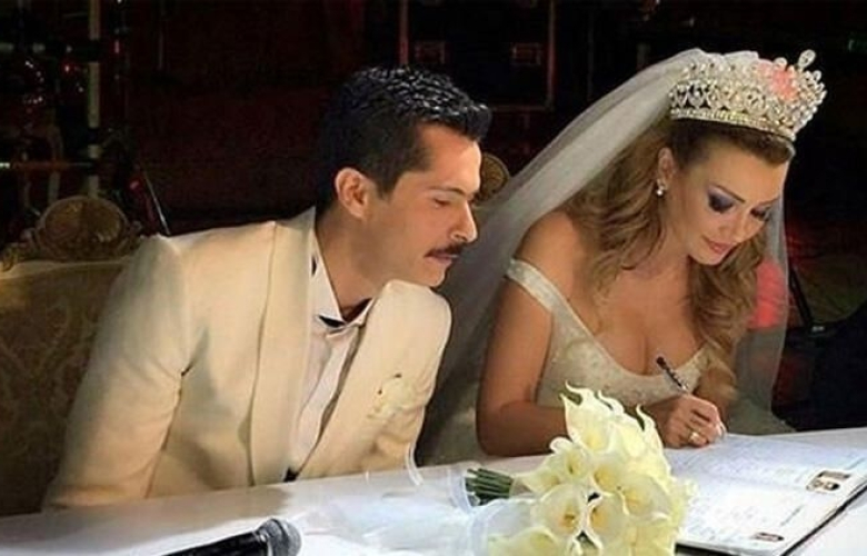 Ünlü çiftin ayrılık sebebi ortaya çıktı!