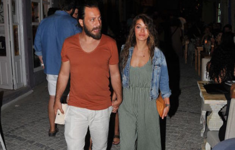 Selin Şekerci ile Kaan Taşaner sokak ortasında kavga etti!