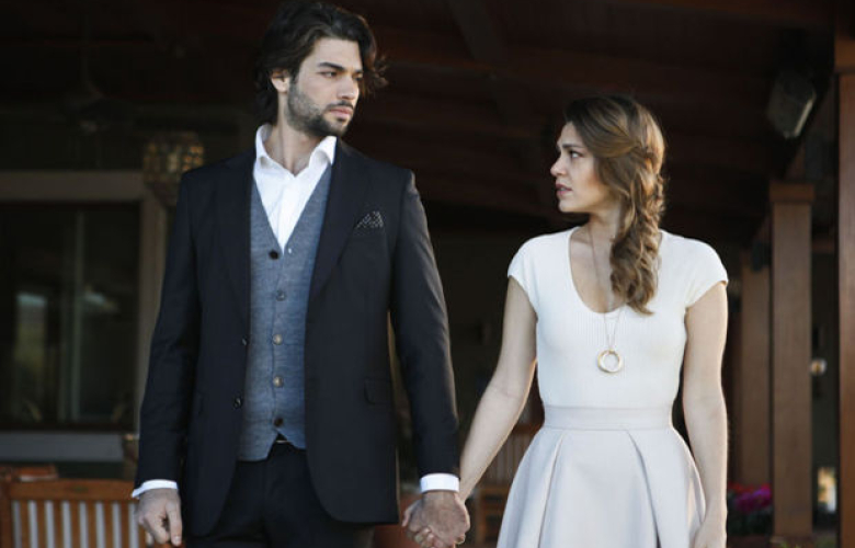 Aslı Enver ve Şükrü Özyıldız'a ekran şoku!