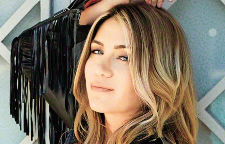 Ayla Çelik'ten "doğum tarihini sildirdi" haberlerine cevap: "Benim yaşımla derdim yok! Herkesin ilgilenmesi gereken 1 tek rakam var!"