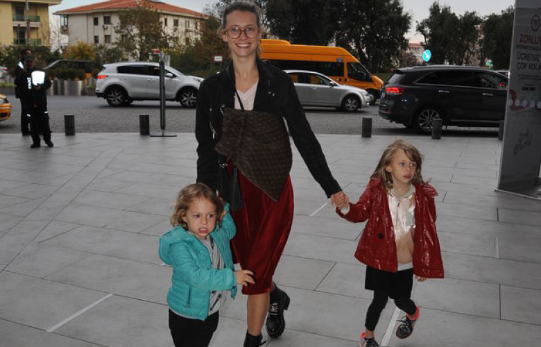 Tuba Ünsal durmuyor!