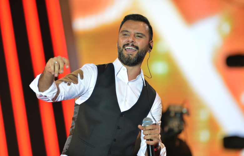 Alişan ​önce ​&quot;Hakaretler hiç umurumda değil​&quot; dedi, ardından &quot;Hukuksal süreci başlattım&quot; dedi... Umurunda değilse niye ​mahkemeye gittin Alişan?