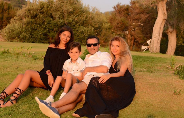 Rafet El Roman eski eşi ve eski sevgilisiyle tatile çıkacak!