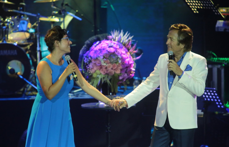 Erol Evgin dün gece Açıkhava'ya damgasını vurdu