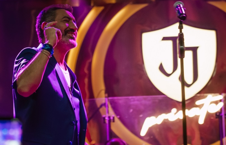 Hakan Altun: Sahnede aşk acısı çeken biri var diye düşünmeyin