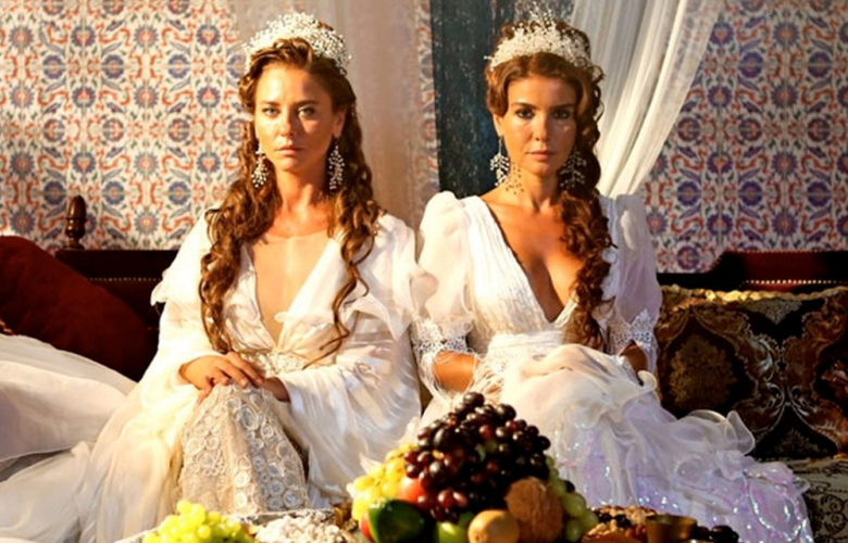 Mahsun Kırmızıgül'ün filmi Vezir Parmağı'nda kostümler konuşuyor... 