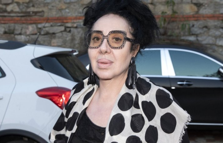 Şehitlerimize ettiği hakaret sonrasında hakkında 72 adet suç duyurusu olan Nur Yerlitaş, ceza almadı! 