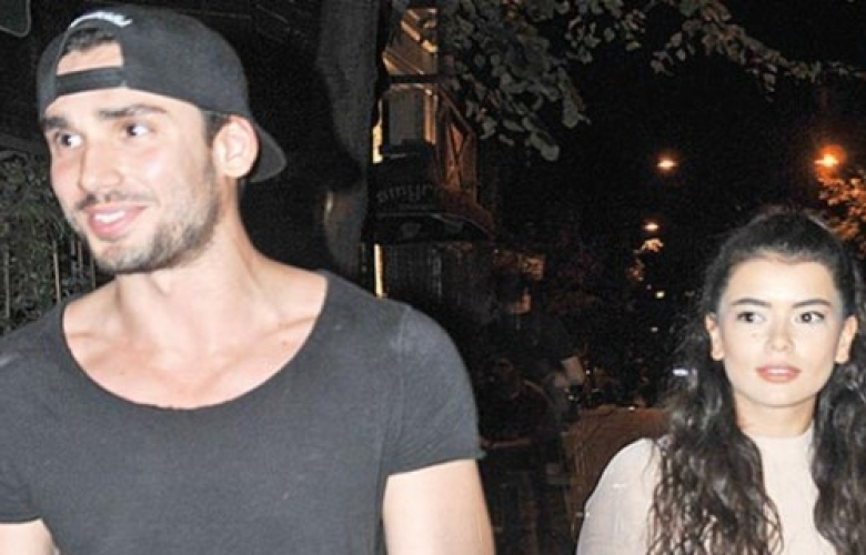 'Gülümse Yeter'in' yıldızları görüntülenince utandı!