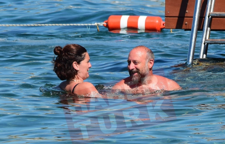 Bergüzar Korel & Halit Ergenç. Tatil devam ediyor.