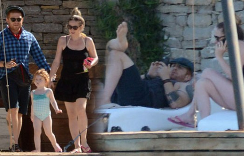 Gökhan Özoğuz ailesi ile Bodrum'da tatilde