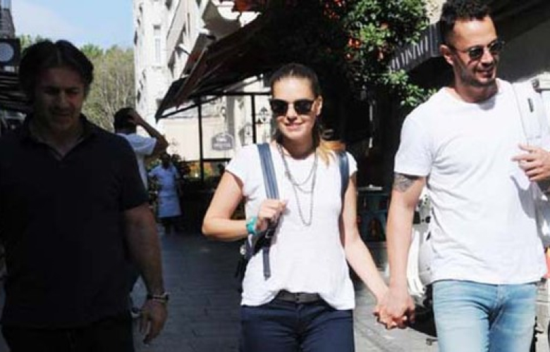 Aslı Enver, Murat Boz'u yalnız bıraktı...