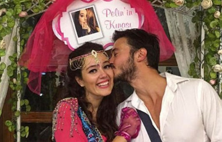 Pelin Akil kına gecesi yaptı!