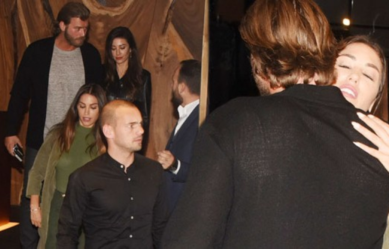 Kıvanç Tatlıtuğ ve eşi eski komşularıyla yemeğe çıktı!