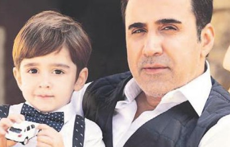 Herkesten saklıyordu, şimdi dizisi başlarken ortaya çıkardı! İşte Emrah'ın oğlu.