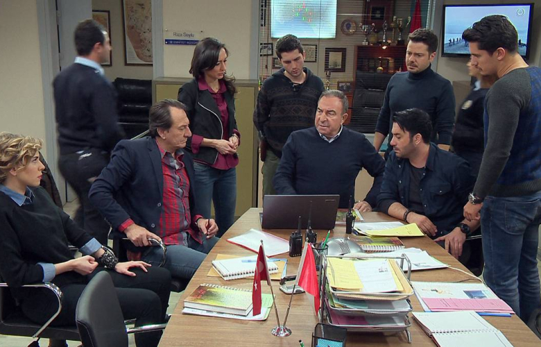 Arka Sokaklar'a üç bomba transfer