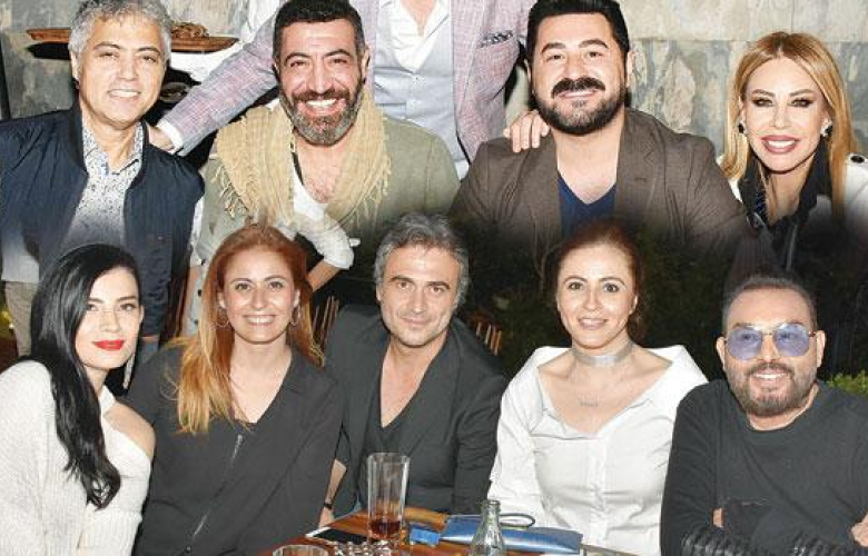 Ünlü isimler iftar yemeğinde buluştu