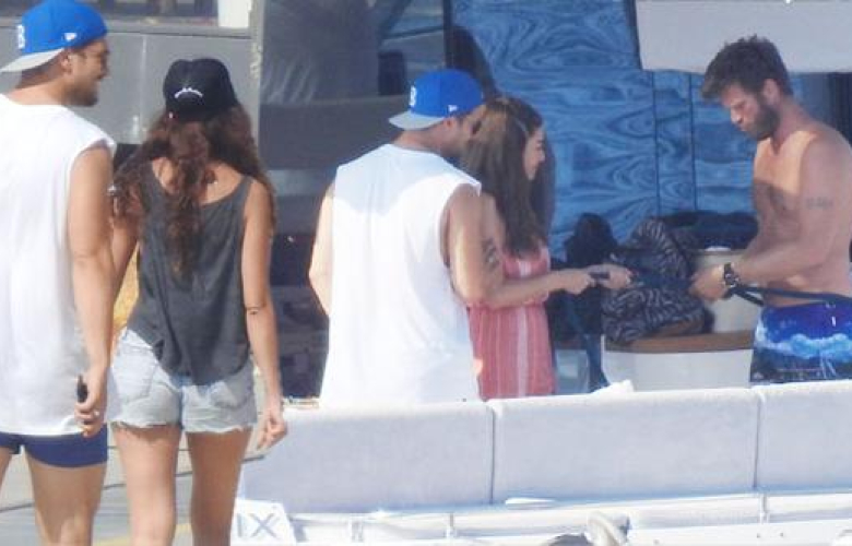 Kıvanç Tatlıtuğ ve eşi Yunan Adaları'nda