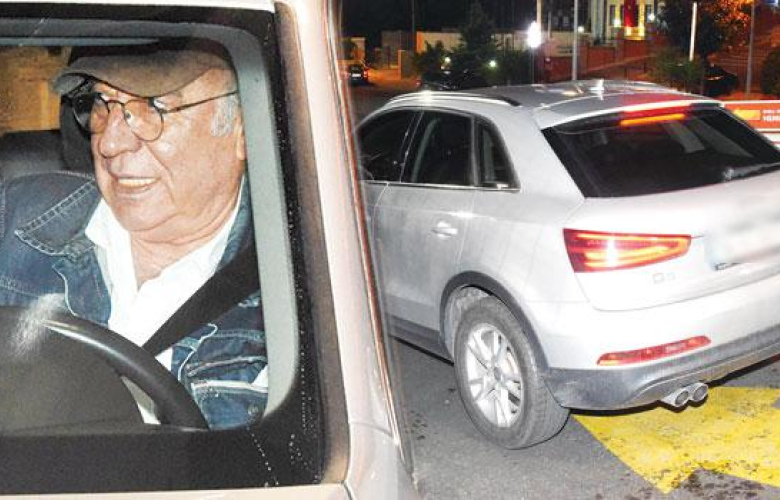 Şener Şen, otomobilini yeniledi