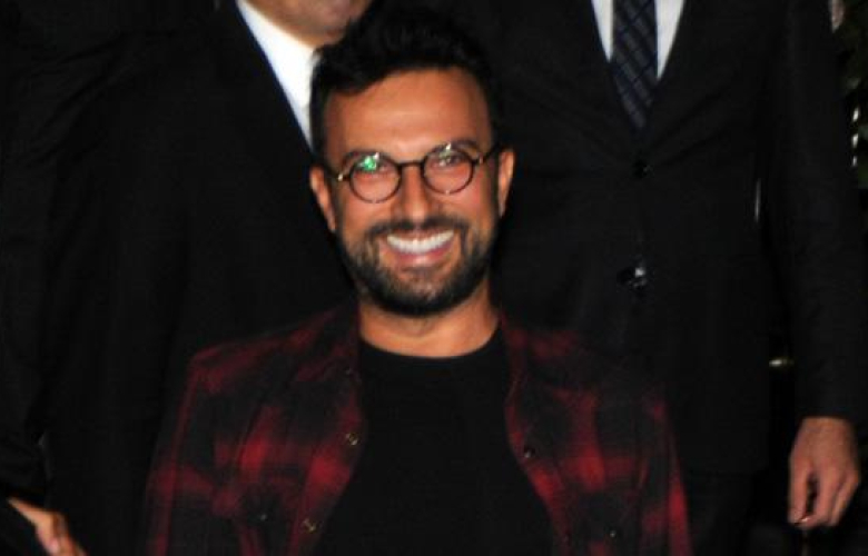 Tarkan&#039;ın yüzü gülüyor ama konuşmuyor