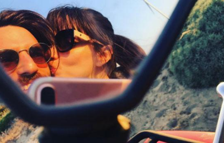 Özge Gürel’den 100 bin beğeni alan öpücük