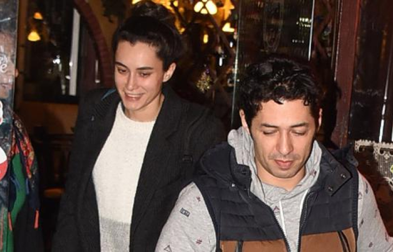 Mert Fırat ve Hande Doğandemir'den ayrılık iddialarına el ele cevap