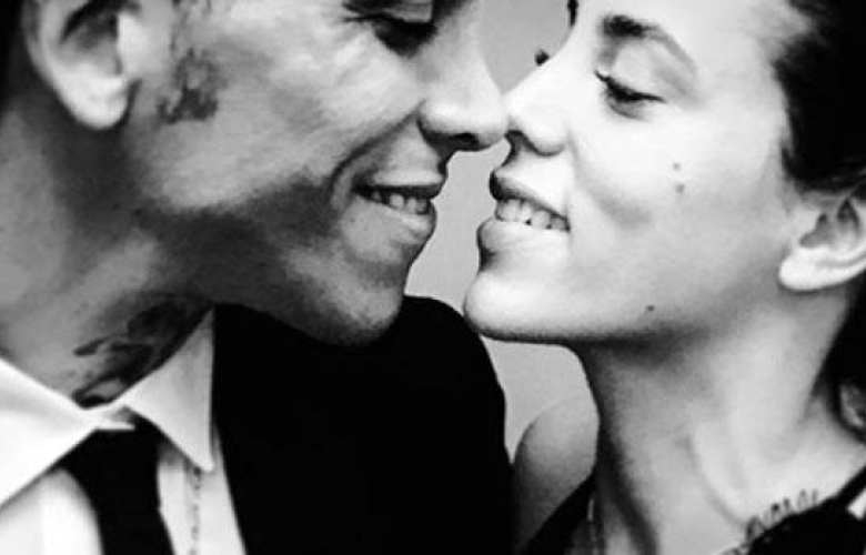 Can Bonomo ile Öykü Karayel nişanlandı mı?  