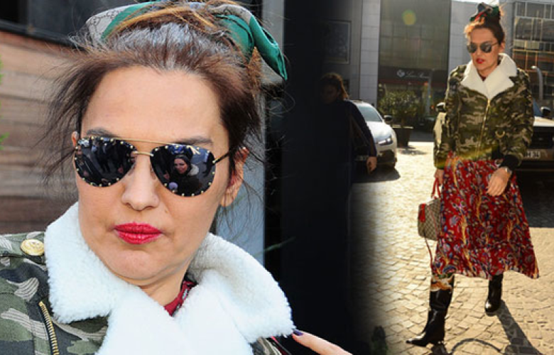 Demet Akalın'ın 120 bin liralık sokak kıyafeti!