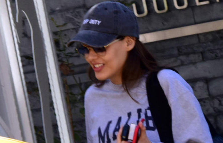 Dilan Çiçek estetik kliniğinde!