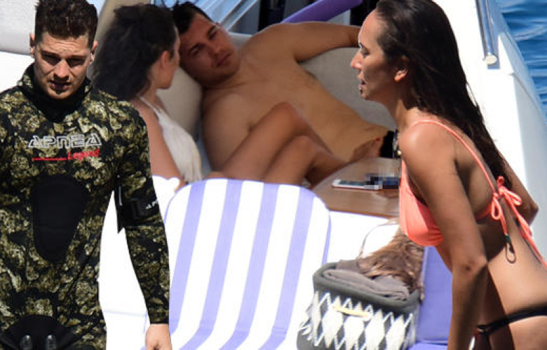 Duygu Sarışın yüzdü, Çağatay Ulusoy daldı