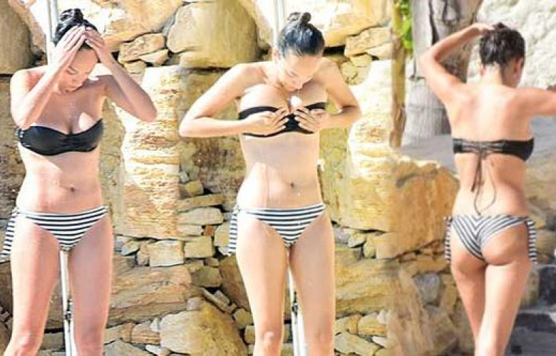 Çağatay Ulusoy'un sevgilisi Duygu Sarışın Çeşme'de