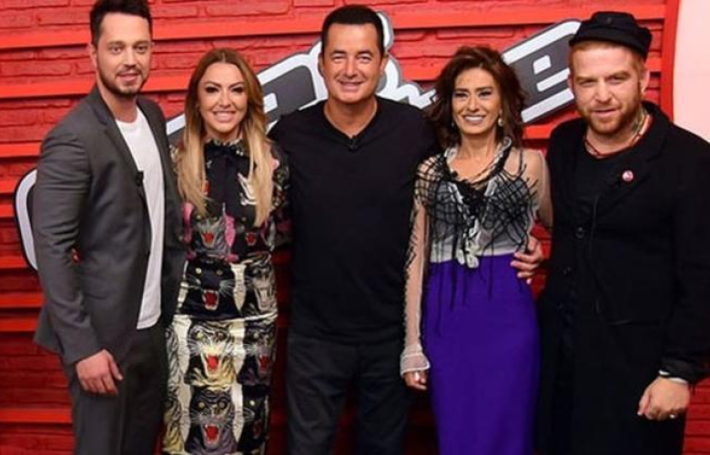 O Ses Türkiye’ye bir jüri üyesi daha veda etti... Ebru Gündeş geri mi dönüyor?