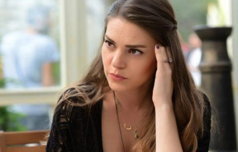 Aslı Enver'i isyan ettiren haber: Evli ve çocuklu...