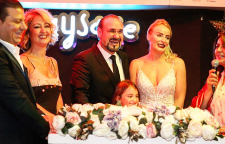 Hakan Aysev 6'ncı kez evlendi