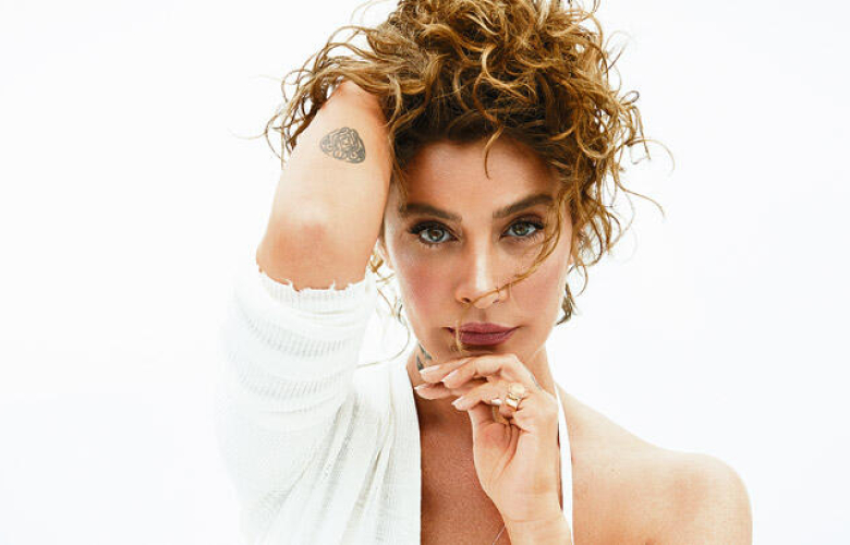 Sıla "Meşk"e geldi 