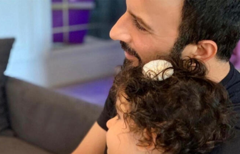 Tarkan'dan Liya ile pazar pozu