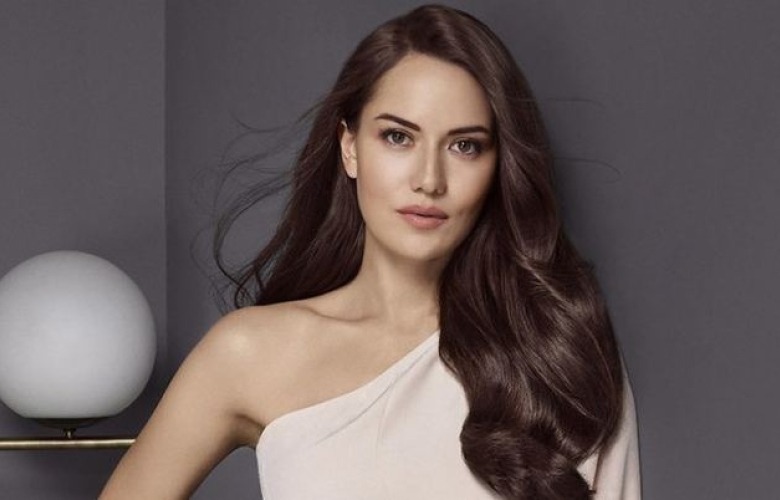 Fahriye Evcen zamlı dönüyor 