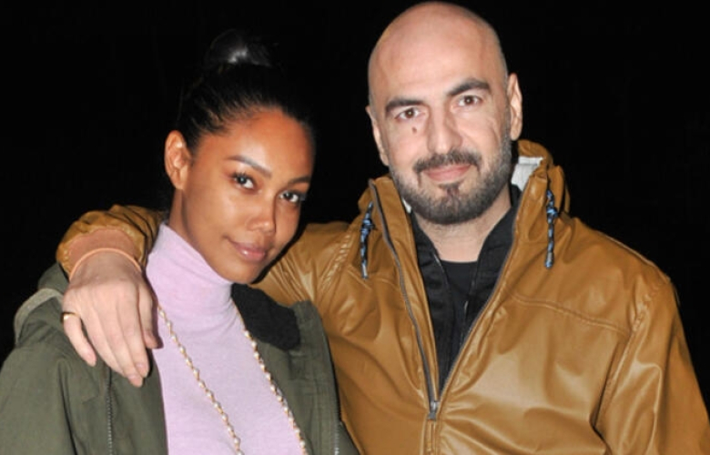 Soner Sarıkabadayı sevgilisine tektaş hediye etti