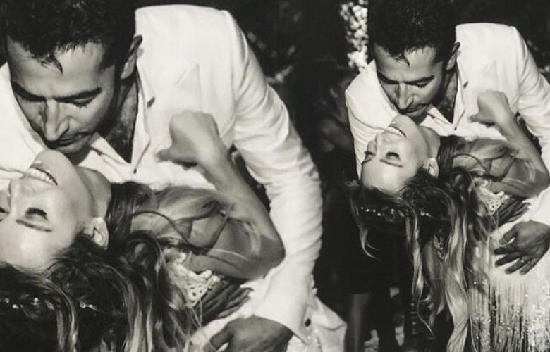 Sinem Kobal ile Kenan İmirzalıoğlu'ndan romantik poz!