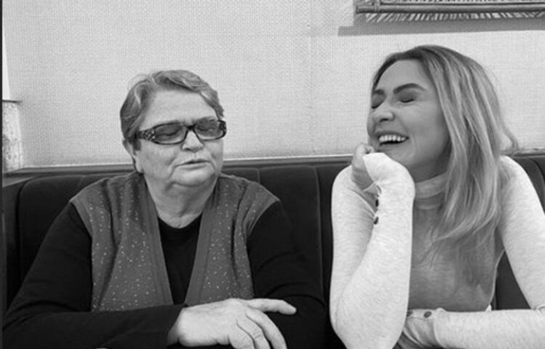Hadise'den duygusal paylaşım