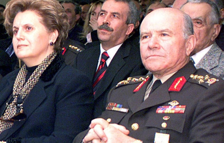 Son dakika... Aytaç Yalman'ın eşi de koronavirüs nedeniyle hayatını kaybetti