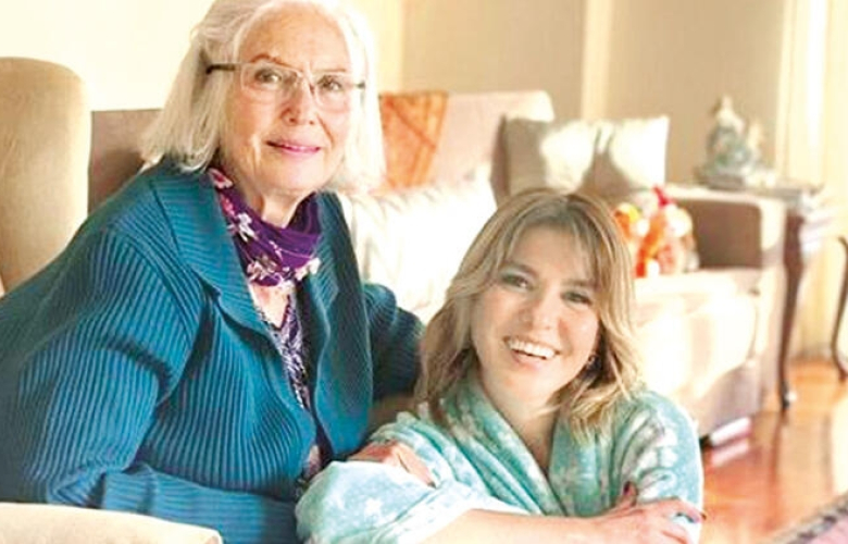 Gülben Ergen: Yaşlılara 1 saat izin verilsin