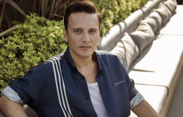 Edis: Baba ben toplu taşımaya binemem, şarkım çıktı!