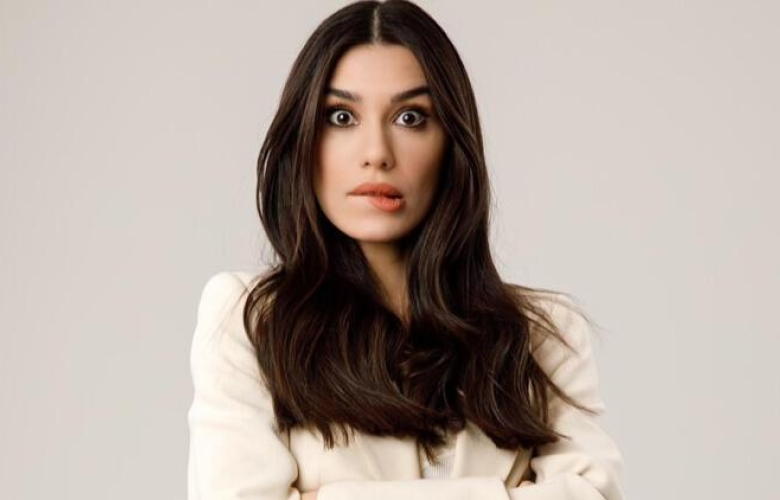 Burcu Kıratlı tiyatroya dönüyor