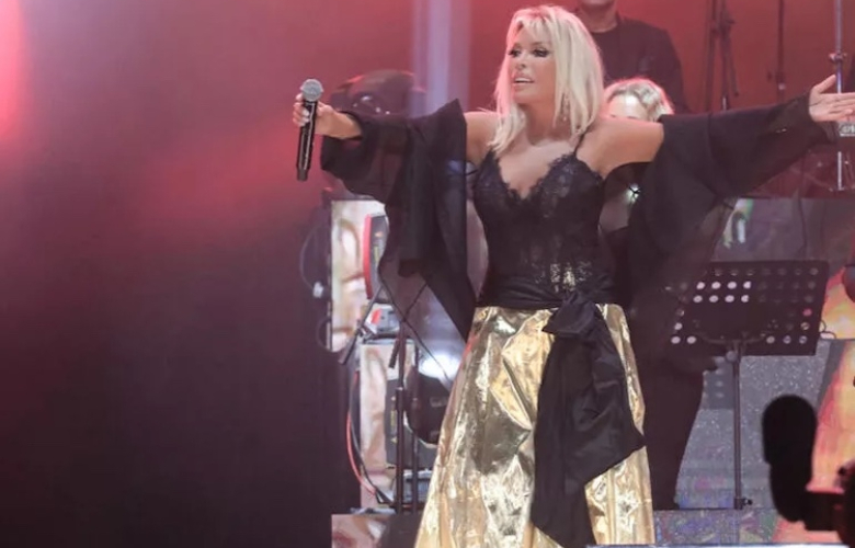 Kuruçeşme'de Ajda Pekkan rüzgarı