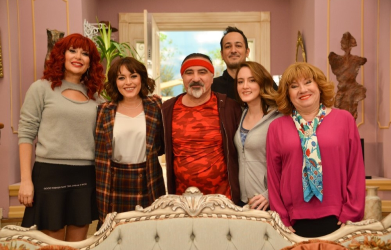 "Jet Sosyete"nin 2020’deki ilk konuğu Ezgi Mola