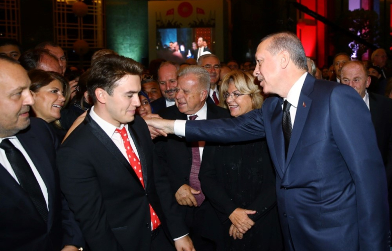 Cumhurbaşkanlığı Külliyesi'ne hangi ünlü isimler katıldı?